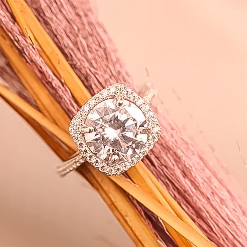 انگشتر نقره زنانه مدل تک نگین 64