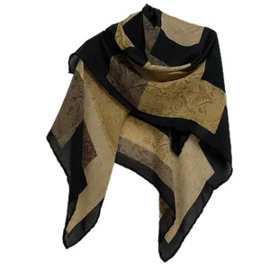 روسری زنانه مدل کرپ نخ دست دوز کد 05