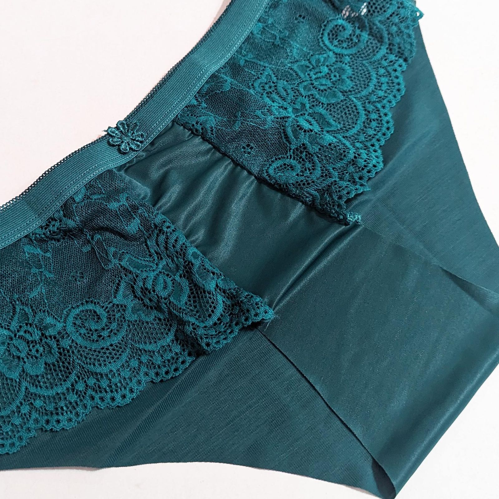 ست شورت و سوتین زنانه پانیذ مدل فنردار گیپور گلدار کد 9013 - - 6