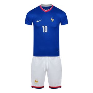 نقد و بررسی ست تی شرت و شلوارک ورزشی پسرانه مدل تیم ملی فرانسه امباپه یورو 2024 توسط خریداران