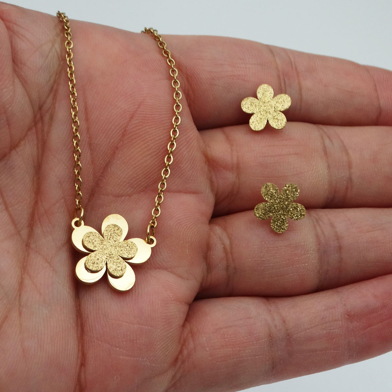 نیم ست دخترانه مدل گل رویایی کد SZ 23 نیم ست دخترانه مدل گل رویایی کد SZ 23