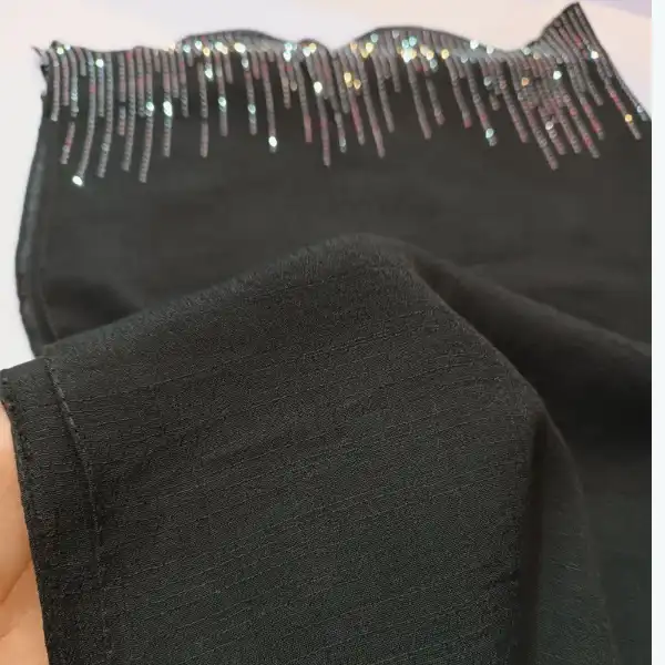 شال زنانه مدل نخی اسلپ پایین موجی نگین دار