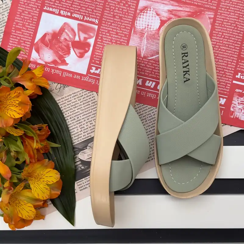 صندل زنانه رایکا طب مدل آوا GR