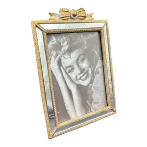 قاب عکس مدل ۴۵۷۴