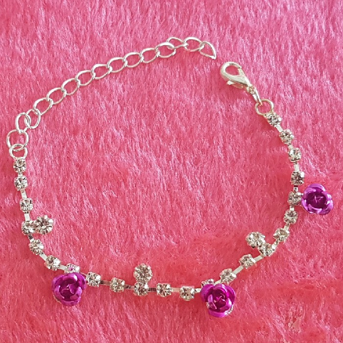 دستبند دخترانه مدل گل رز کد P1907 دستبند دخترانه مدل گل رز کد P1907