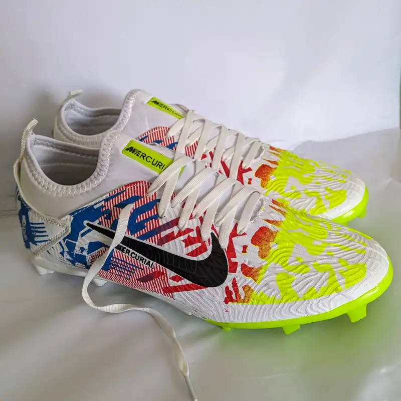 کفش فوتبال مردانه مدل Naimar