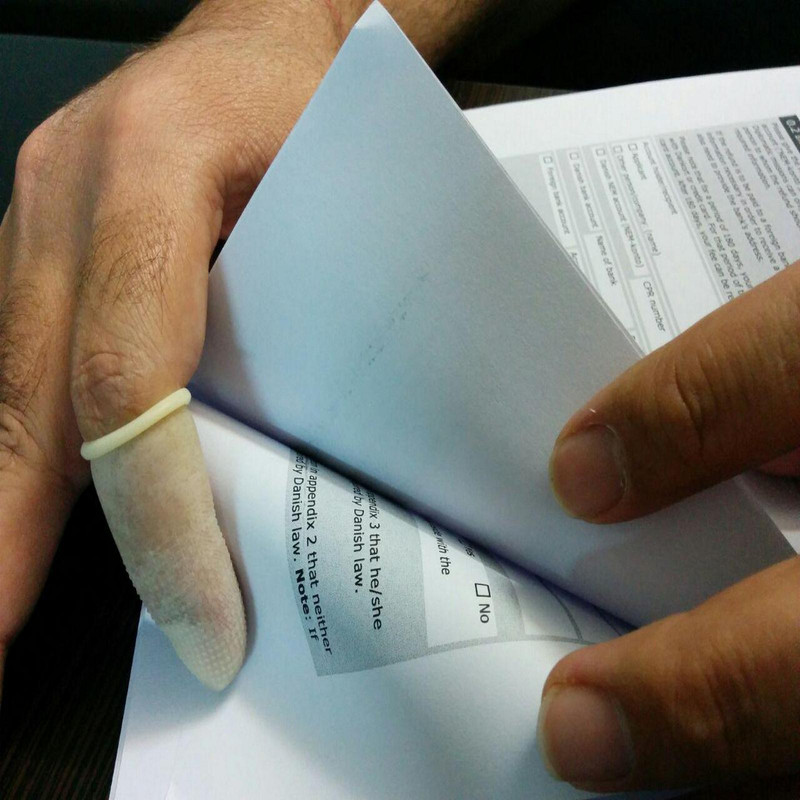 دستکش انگشتی سبا مدل 007 بسته 20 عددی دستکش انگشتی سبا مدل 007 بسته 20 عددی