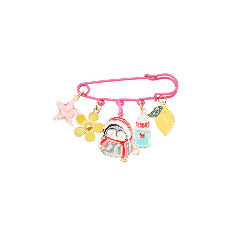 سنجاق سینه دخترانه دلنار گالری مدل پنگوئن و شیشه شیر