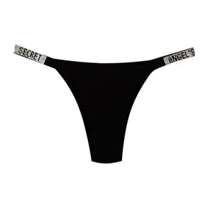 شورت زنانه مدل نگین دار  رنگ مشکی