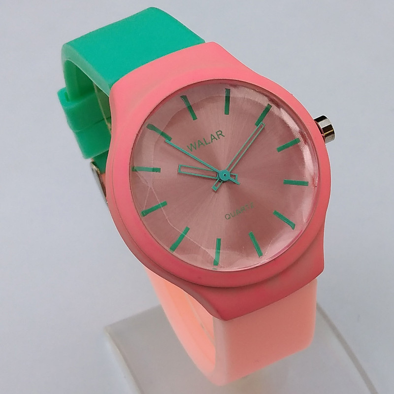 ساعت مچی عقربه ای دخترانه والار مدل اسپرت کد 122