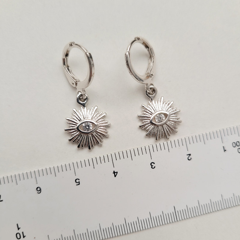 گوشواره زنانه سیکس مدل خورشید و چشم مدل ER-3200-1 گوشواره زنانه سیکس مدل خورشید و چشم مدل ER-3200-1