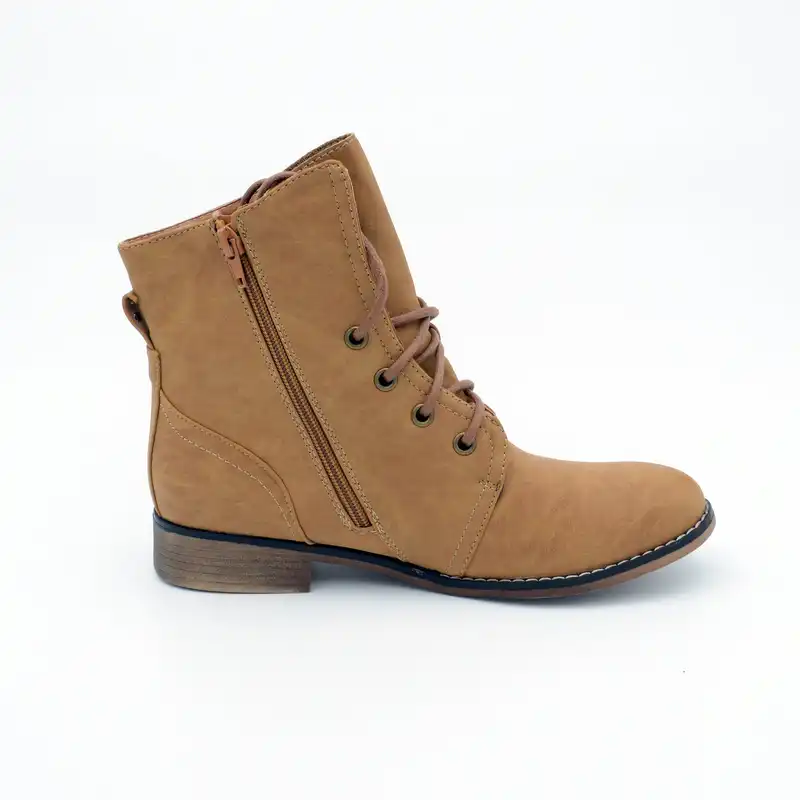 نیم بوت زنانه مدل cbp