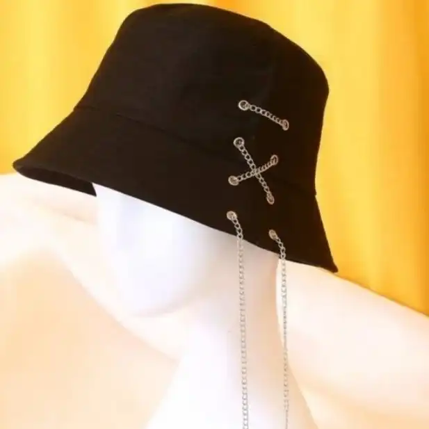 کلاه باکت مدل زنجیردار