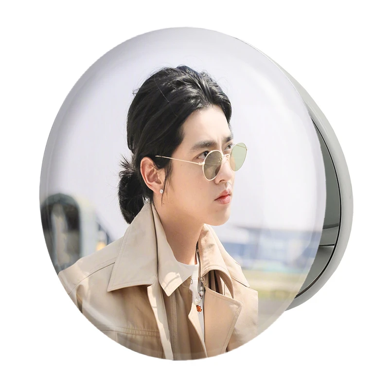 آینه جیبی خندالو طرح کریس وو گروه اکسو EXO مدل تاشو کد 13422 