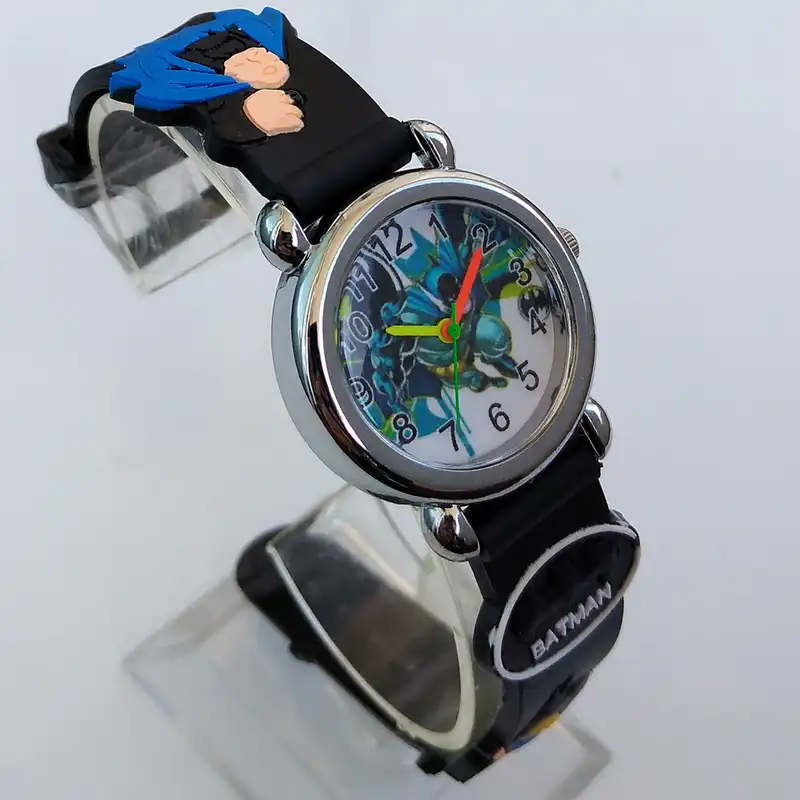 ساعت مچی عقربه ای پسرانه مدل بندسیلیکونی بتمن کد 539