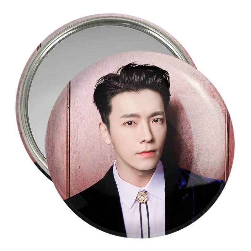آینه جیبی خندالو مدل دونگهه گروه سوپر جونیور Super Junior  کد 21395