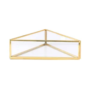 ظرف شیشه ای مدل آرتین کد01