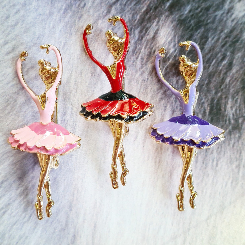 گل سینه زنانه مدل بالرین کد brg1842