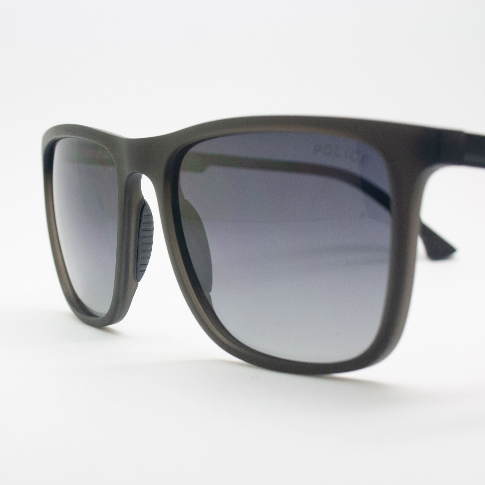 عینک آفتابی پلیس مدل FC04-04 C02 -  - 5