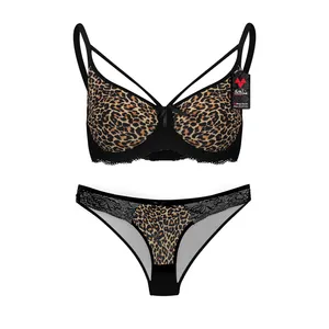 ست شورت و سوتین زنانه شباهنگ مدل HG CHITA طرح یوز