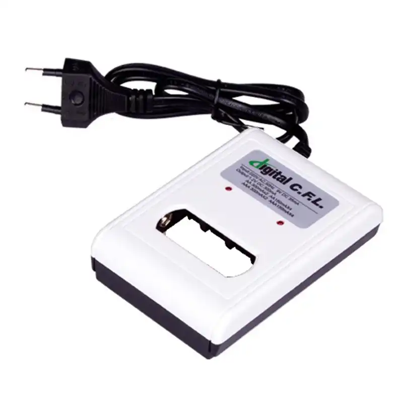 باتری قلمی قابل شارژ سی.اف.ال مدل DET-302C به همراه شارژر باتری