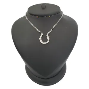 گردنبند نقره زنانه ترمه ۱ مدل نعل کد smed 1102