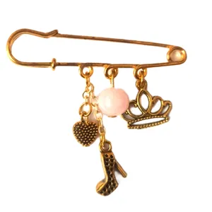 سنجاق سینه زنانه مدل پرنسسی