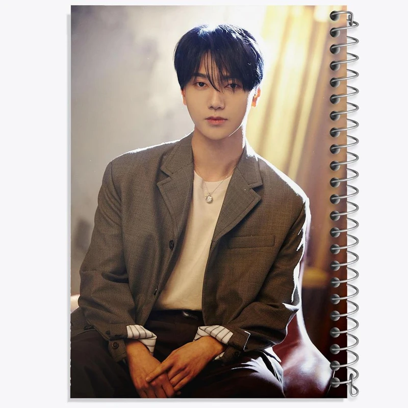 دفتر مشق 100 برگ خندالو طرح یسونگ گروه سوپر جونیور Super Junior کد 21474