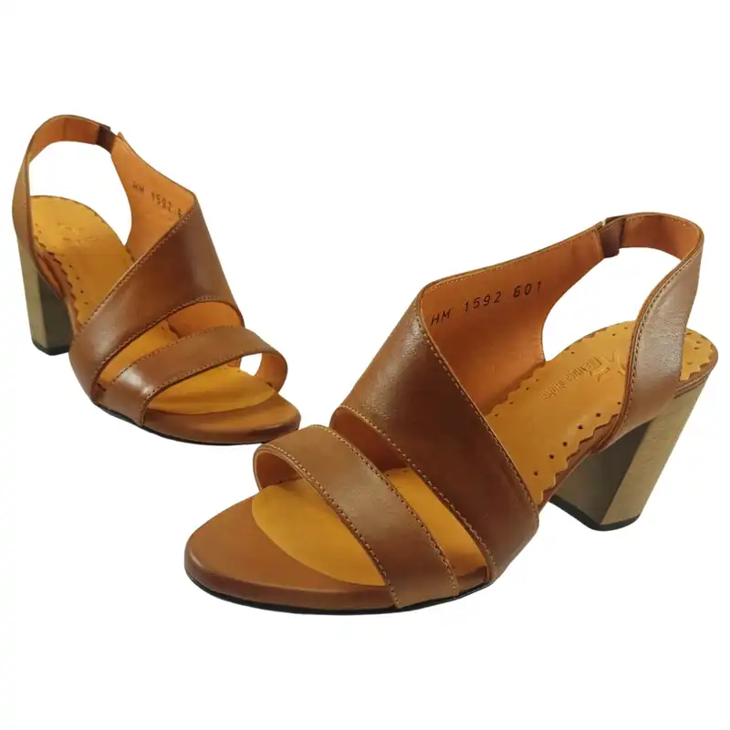 صندل زنانه مدل چرم طبیعی کد 660.1