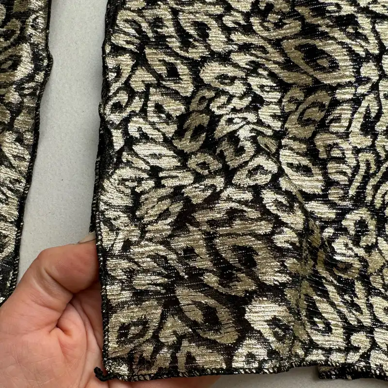 شال زنانه مدل حریر کش مهمانی مجلسی براق پلنگی