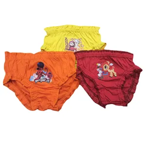 شورت دخترانه مدل ستاره کد 402888 مجموعه 3 عددی