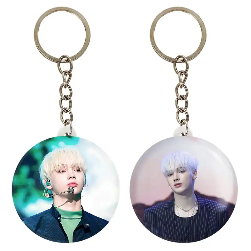 جاکلیدی خندالو مدل هیونینگ کای گروه تی اکس تی TXT کد 2000119999 مجموعه 2 عددی