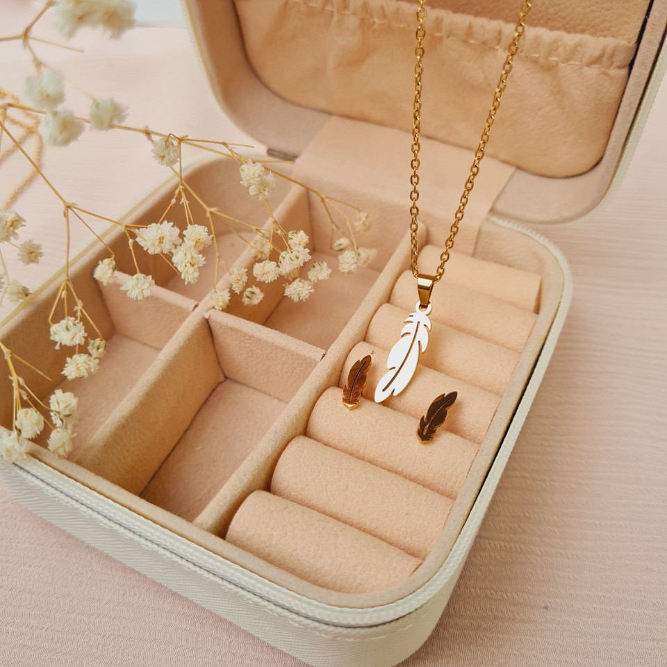 نیم ست زنانه مدل پر