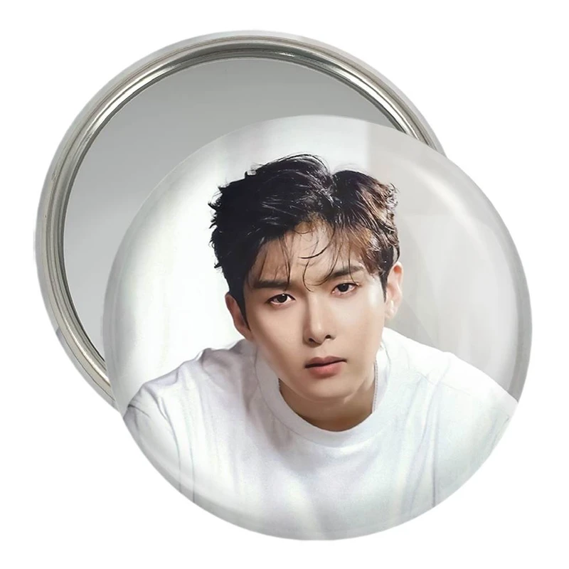 آینه جیبی خندالو مدل ریووک گروه سوپر جونیور Super Junior  کد 21410