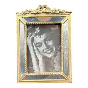 قاب عکس مدل ۴۵۵۱