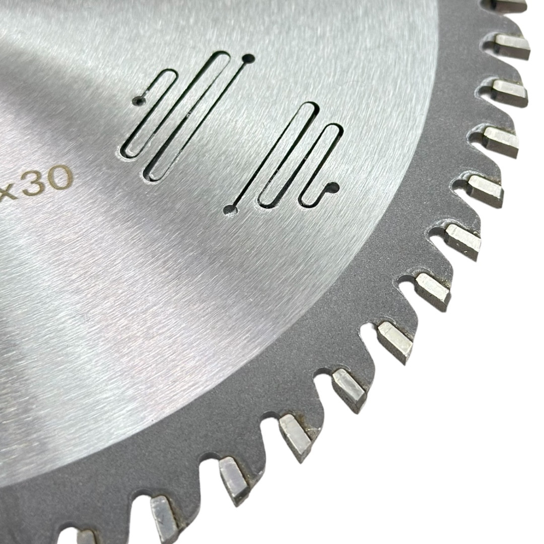 تیغه الماسه آلومینیوم نورلند مدل 210 میلیمتر PD007 تیغه الماسه آلومینیوم نورلند مدل 210 میلیمتر PD007