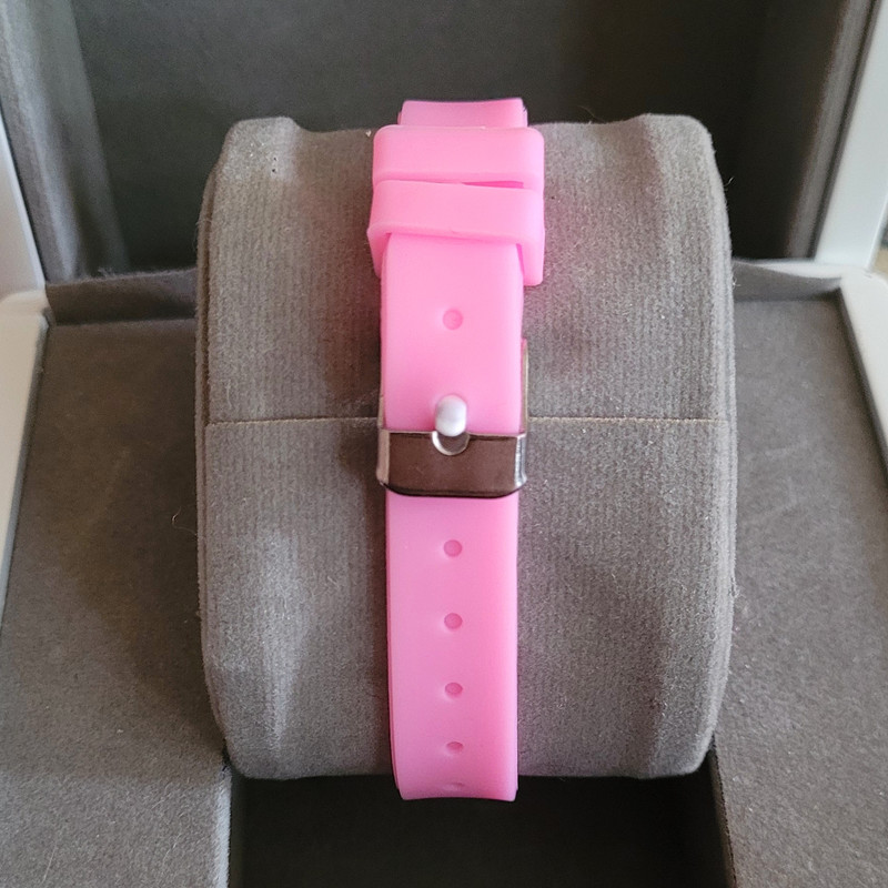 ساعت مچی عقربه ای دخترانه مدل بند پیو کد 1 ساعت مچی عقربه ای دخترانه مدل بند پیو کد 1