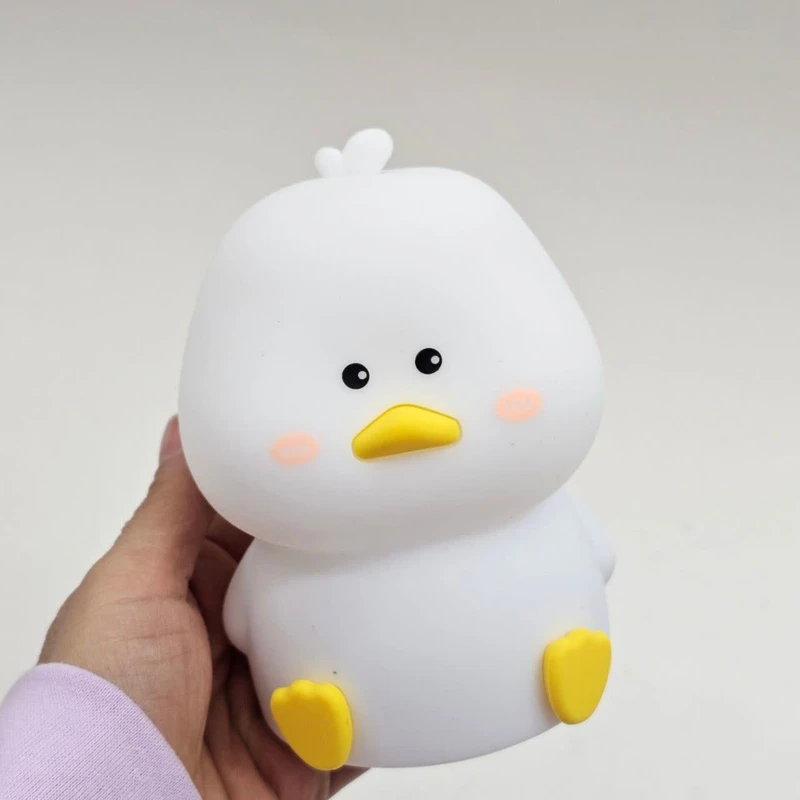 عکس شماره 4 : چراغ خواب اتاق کودک ناب سل مدل اردک دوست داشتنی شارژی بامزه سیلیکونی