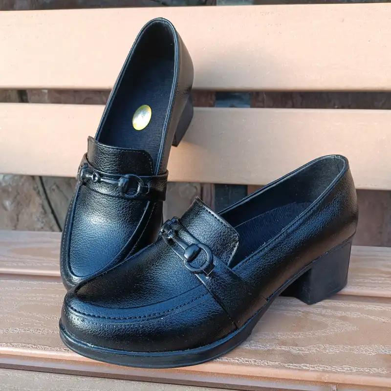 کفش زنانه مدل اداری طبی رنگ مشکی