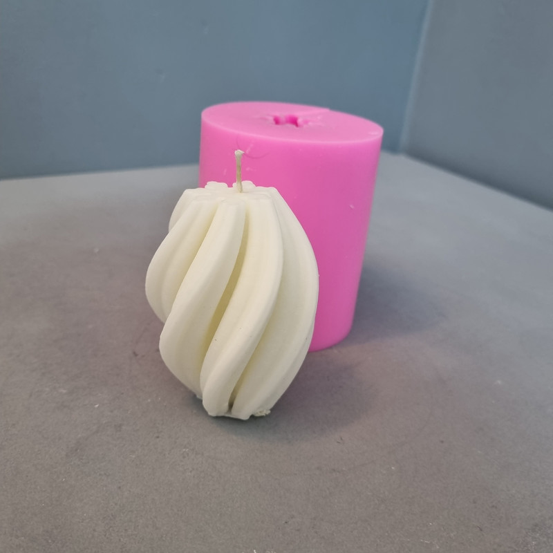 قالب شمع مدل گوي اسپيرال کد 08cm