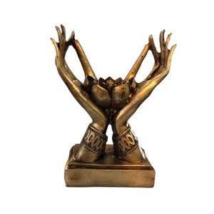 مجسمه دنیا دکوری سرمد مدل دست ناز