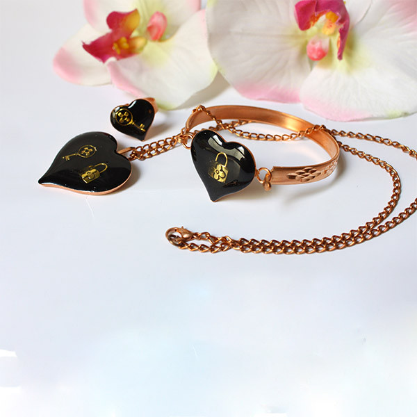 نیم ست زنانه مدل سه بعدی قلب 541