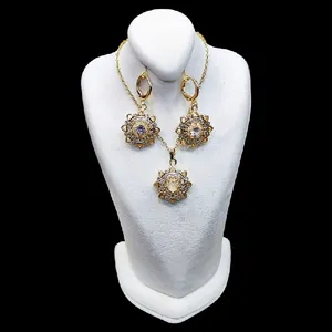 نیم ست زنانه مدل آبکاری طلا کد 47800