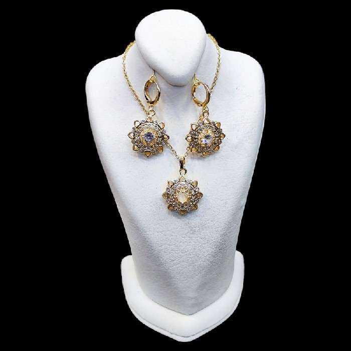 نیم ست زنانه مدل آبکاری طلا کد 47800 نیم ست زنانه مدل آبکاری طلا کد 47800