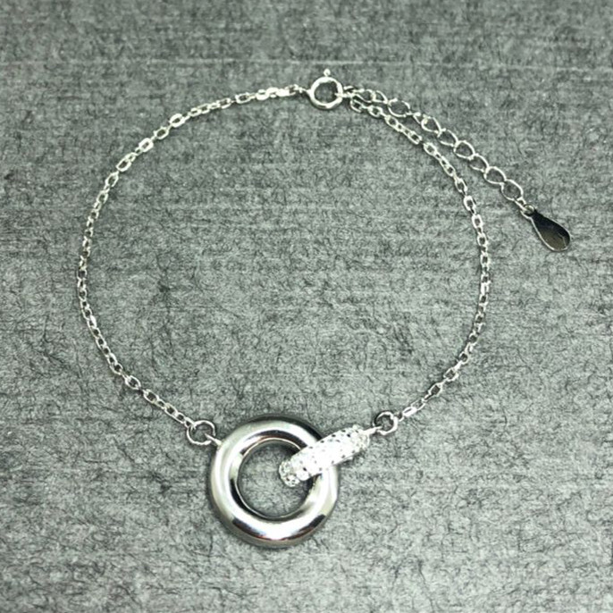 دستبند نقره زنانه گیرا مدل G493