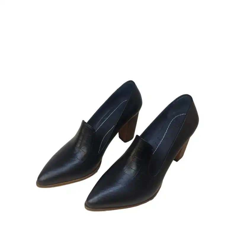 کفش زنانه مدل ZPM 203 CHR چرم طبیعی رنگ مشکی