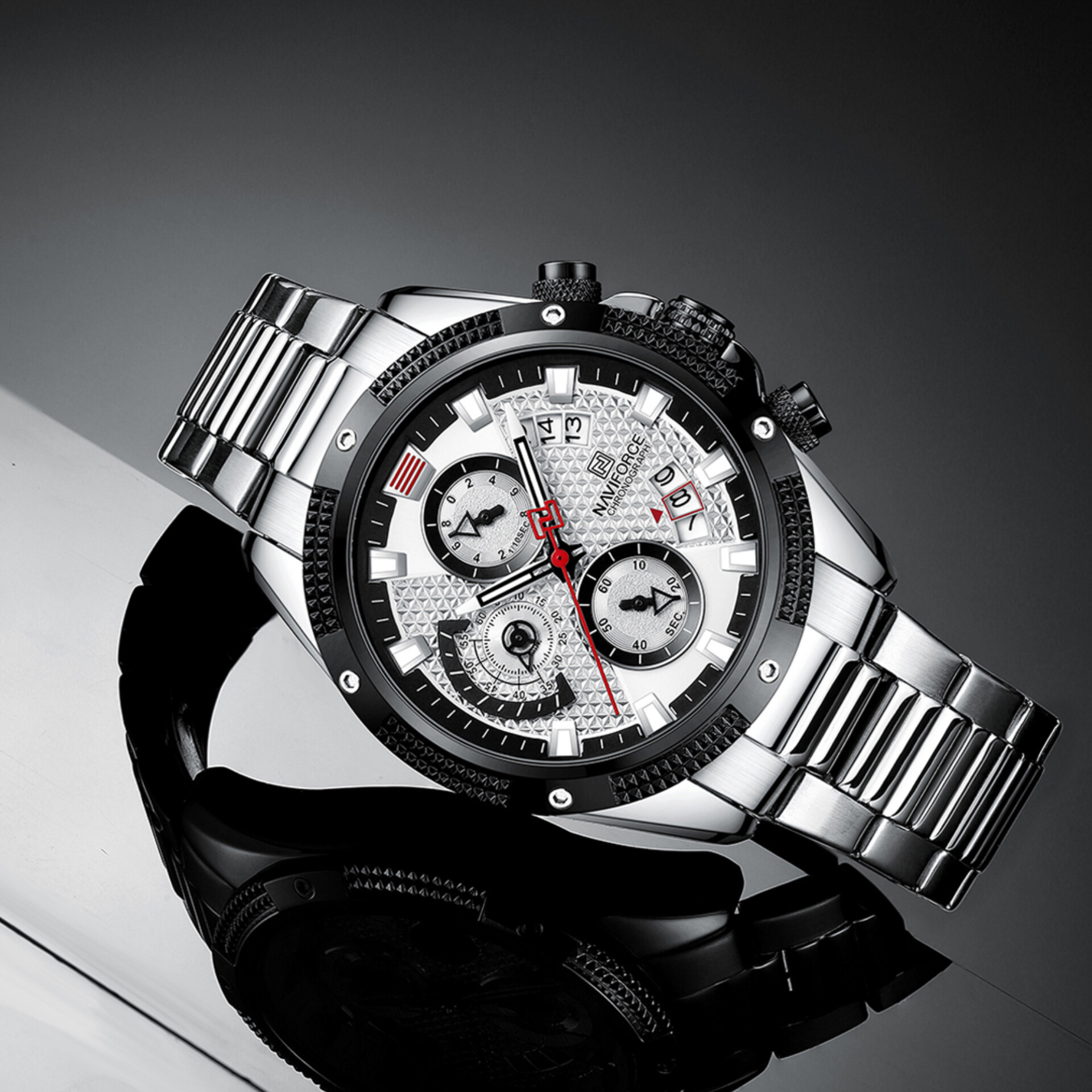 ساعت مچی عقربهای مردانه نیوی فورس مدل سه موتوره کرنوگراف NF8021-S/W ساعت مچی عقربهای مردانه نیوی فورس مدل سه موتوره کرنوگراف NF8021-S/W