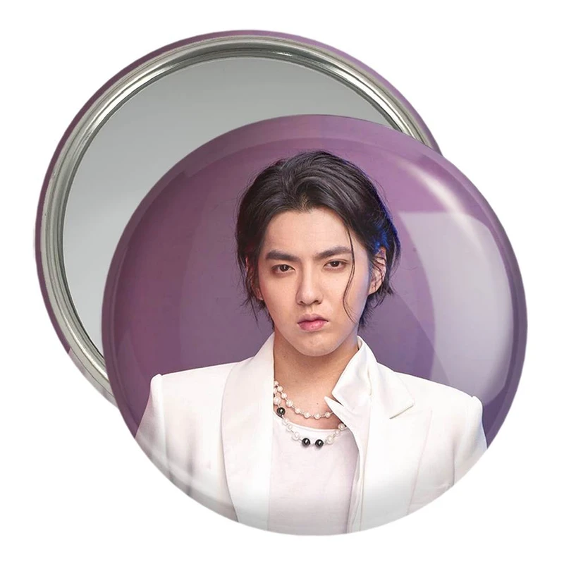 آینه جیبی خندالو مدل کریس وو گروه اکسو EXO  کد 13428