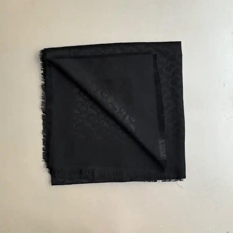 روسری زنانه مدل نخی ژاکارد چهارفصل