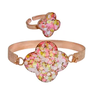 نیم ست زنانه مدل شبدر 4 پر کد JW402.3